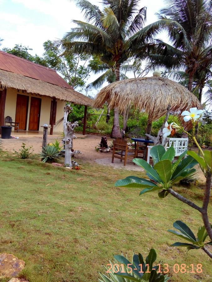 Asari Timo Cottage Karimunjawa Exterior photo