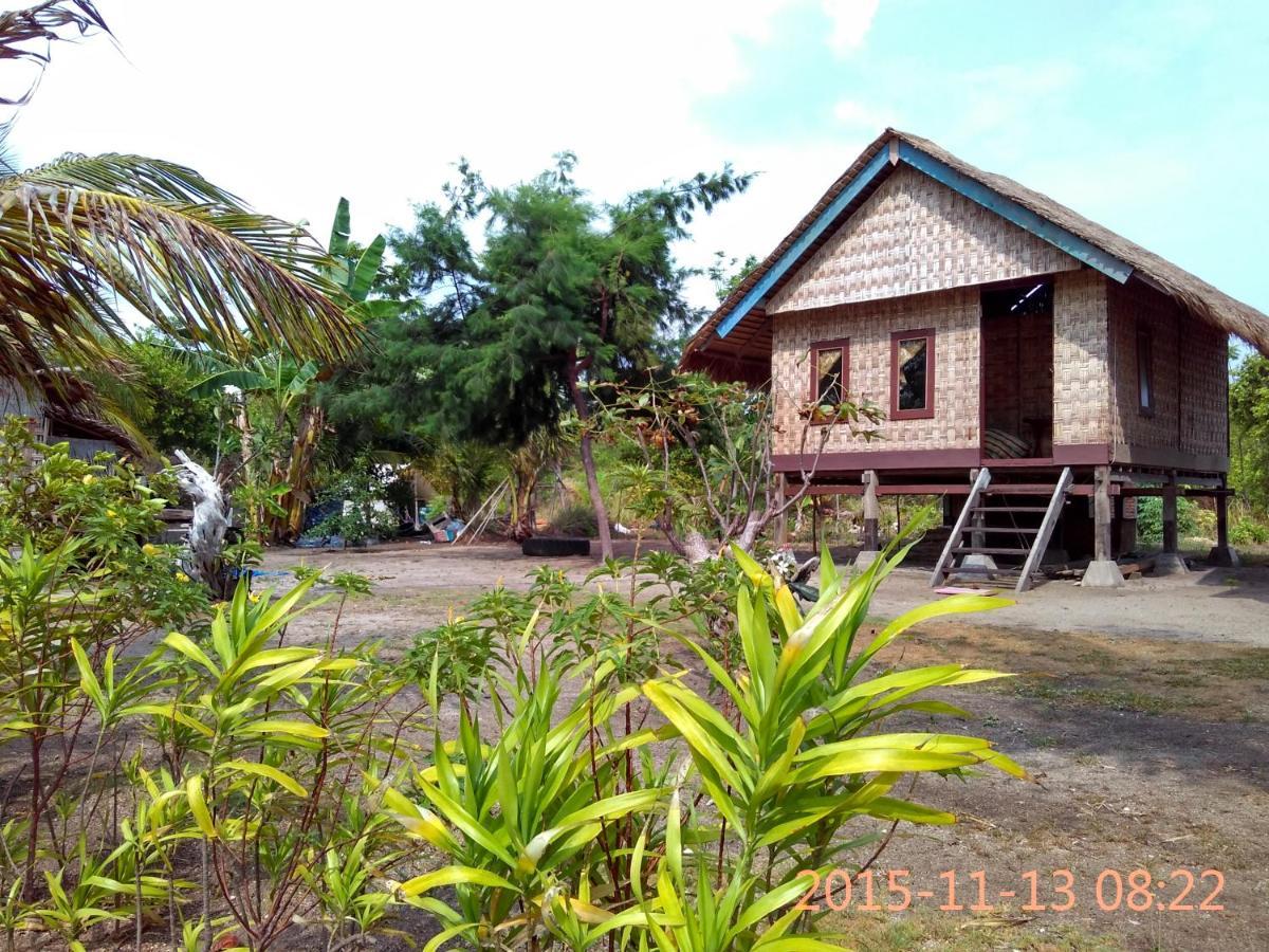 Asari Timo Cottage Karimunjawa Exterior photo