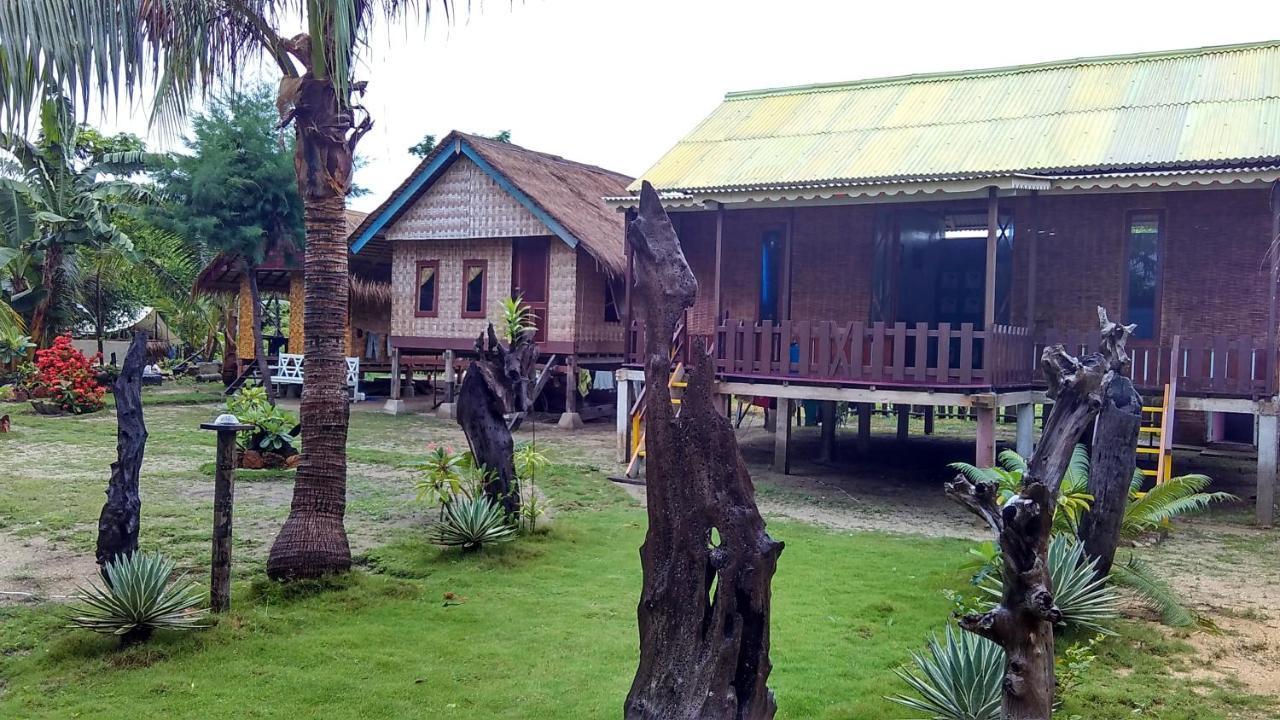 Asari Timo Cottage Karimunjawa Exterior photo